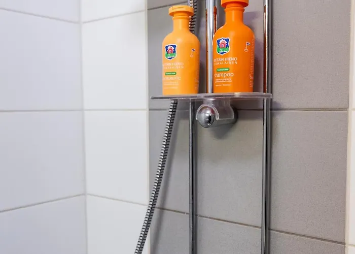 Koda Nila - アパート